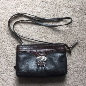 Black and brown Brighton bag